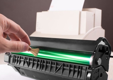 ​Vệ sinh và bảo trì máy in đúng cách để kéo dài tuổi thọ